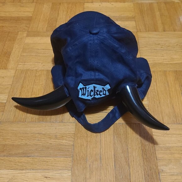 *4 for $30* Wicked Hat with Horns - Cap - Picture 3 of 5